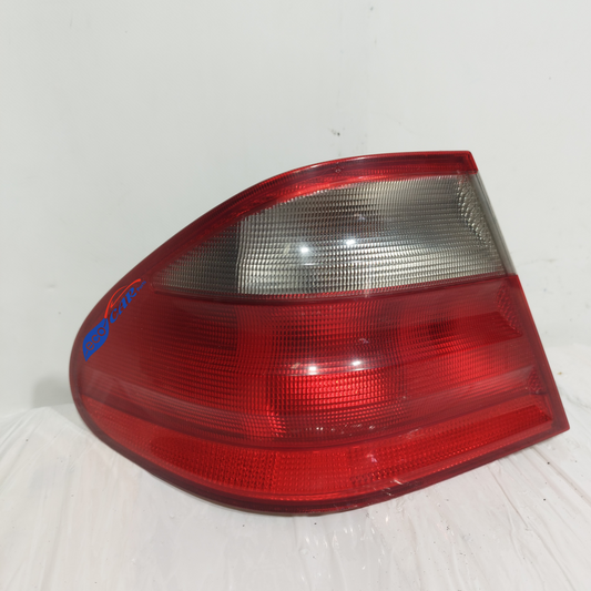 Linke Rückleuchte Mercedes CLK 2000 ecoAC12990