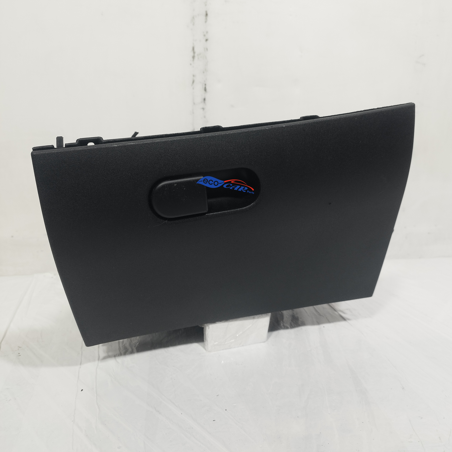 Alfa Romeo Giulietta 2015 Handschuhfach Code: 1560993050 ecoAC14024