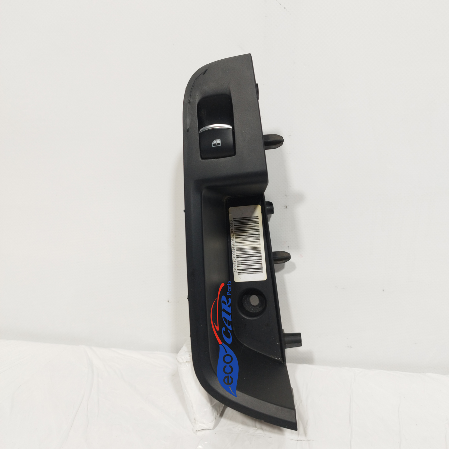 Rear Right Button Panel Alfa Romeo Stelvio 2017 Code: 01561075620 ecoAC11773