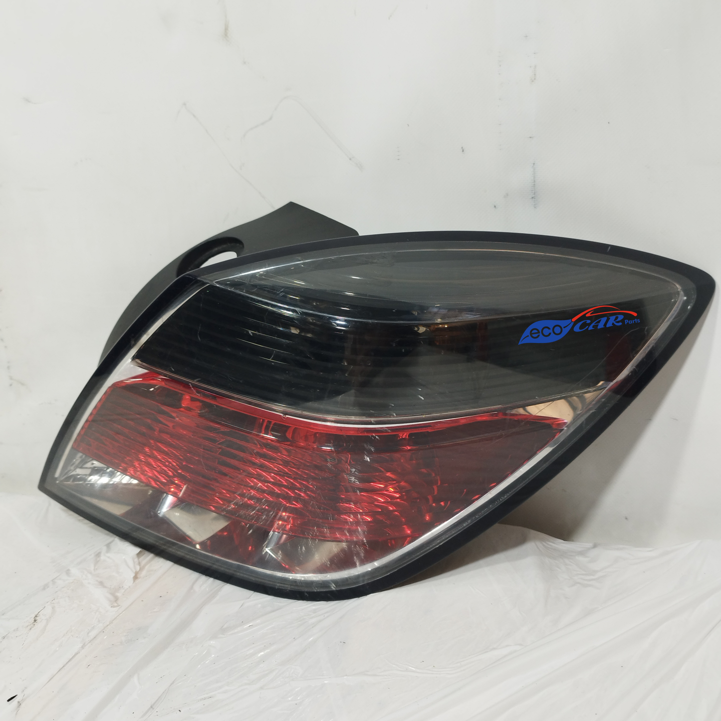 Rechte Rückleuchte Opel Astra J 2007 Code: 13252444 ecoAC13348