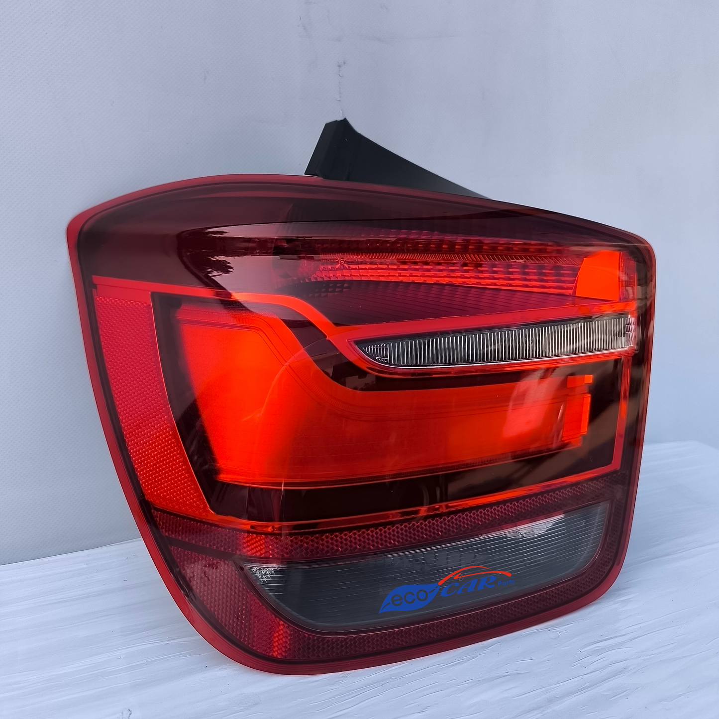 Linke Rückleuchte BMW 1er F20 Code: 90006572 ecoAG7146