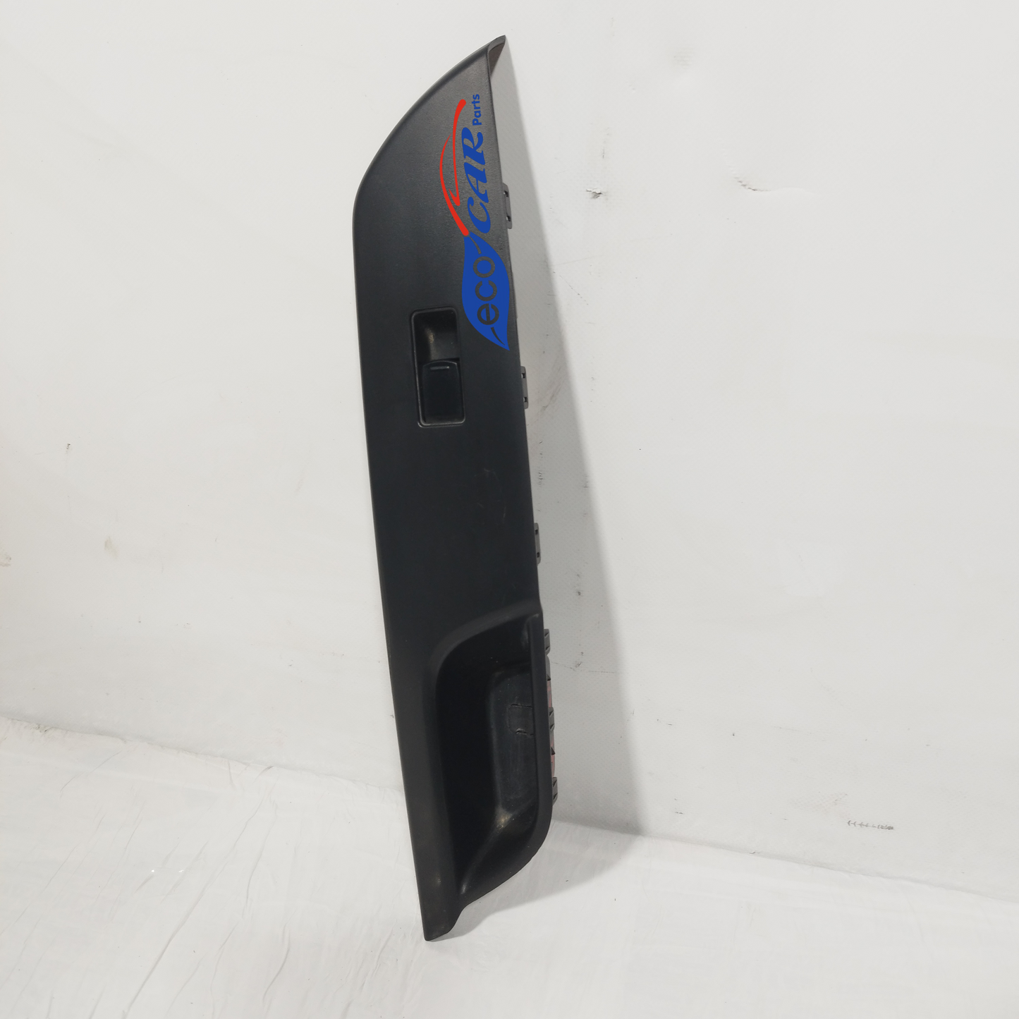 Front right button panel Suzuki Swift 2011 Code: 83763-68L0 ecoAC11859