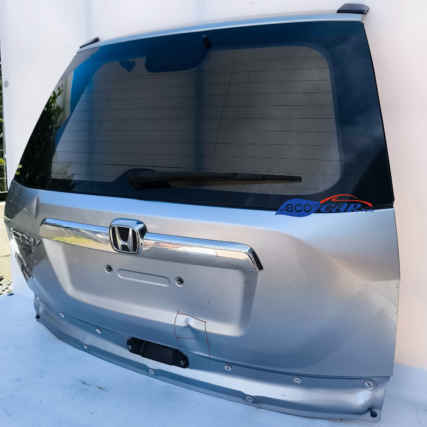 Honda CR-V tailgate year 2007 grey ecoAG6981 has two dents (large cage)