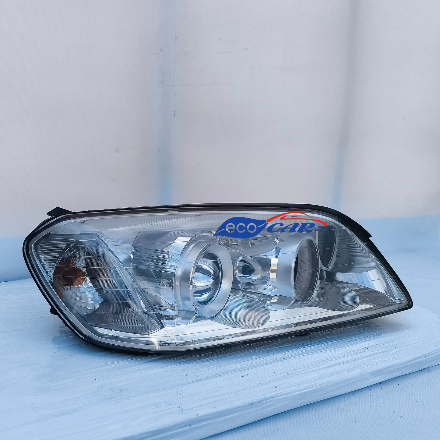 Chevrolet Captiva 2008 ecoAG6689 front right light