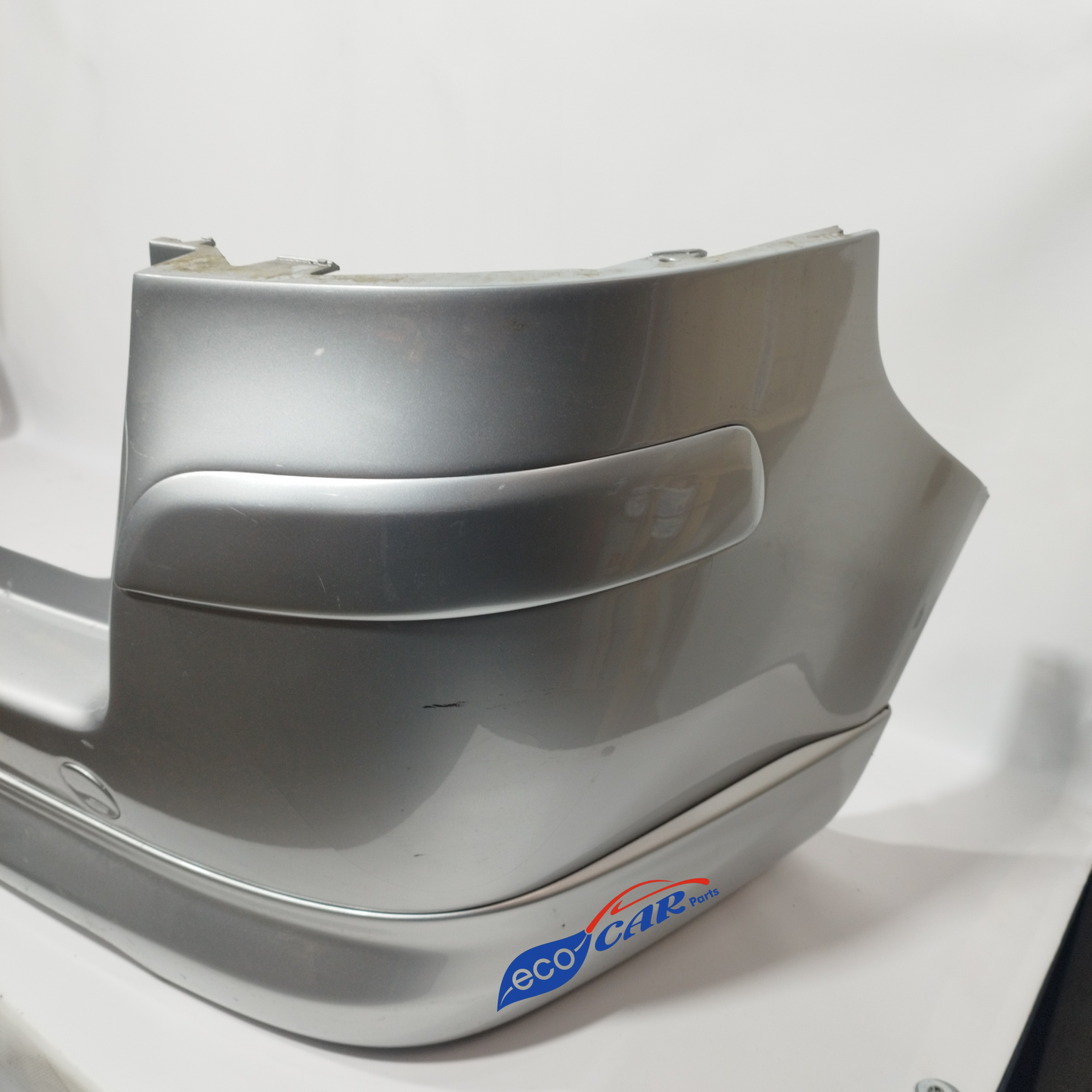 Graue Heckstoßstange Opel Zafira B 2008 ecoAC11454