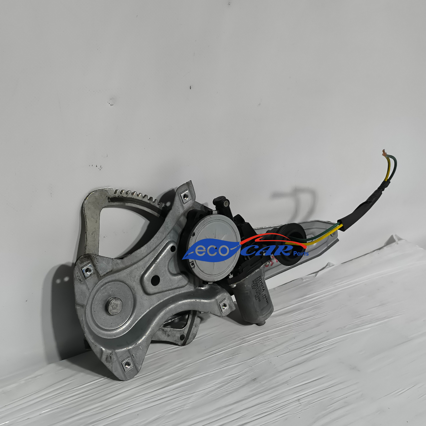 Rear left rack Toyota Auris year 2007 Code: 85710-0D100 ecoAG6797
