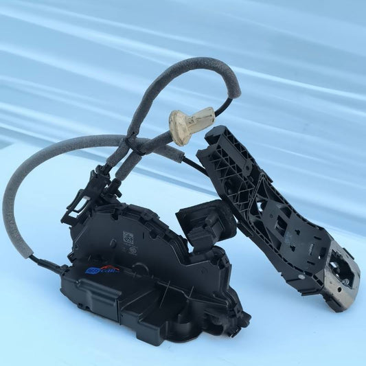 Serratura anteriore sx con struttura maniglia esterna (7 pin) Volkswagen Golf VII cod: b5a-5tb-837015a ecoAG7777