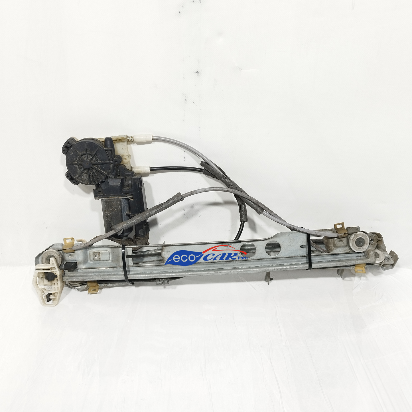 Gepäckträger vorne links Renault Megane 2005 Code: 128000471 ecoAC12230