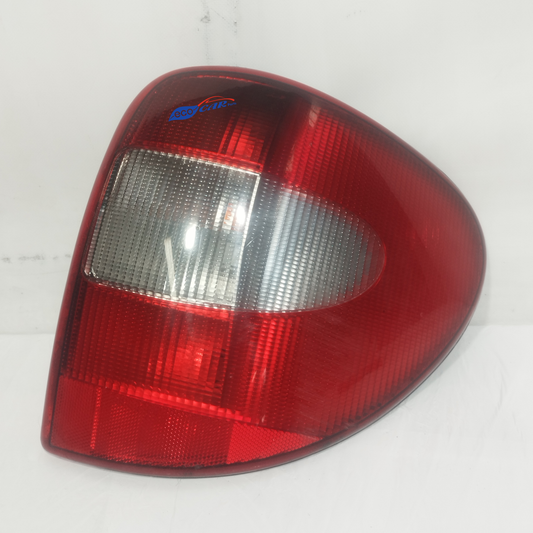 Fanale posteriore dx Chrysler Voyager 2003 ecoAC13908