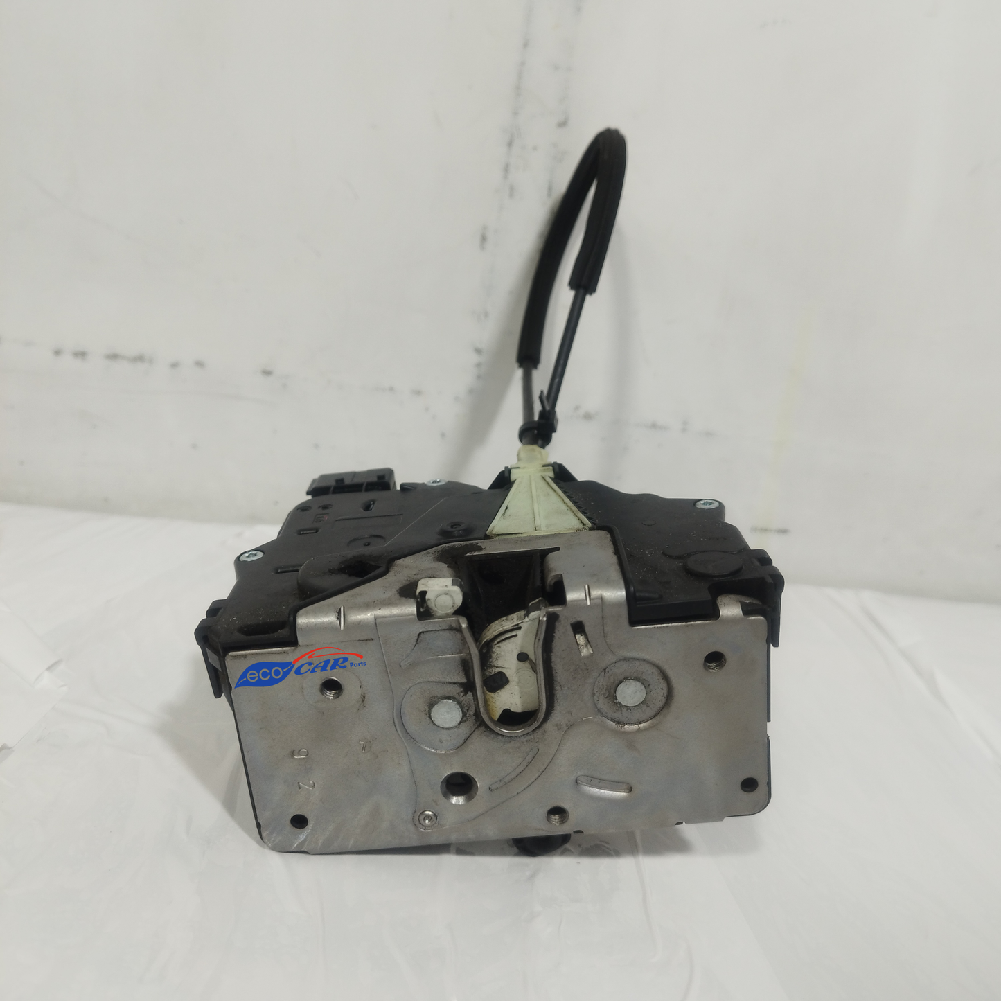 Serratura anteriore sx Opel Corsa E 2017 6 Pin Cod: 13431841 ecoAC13820