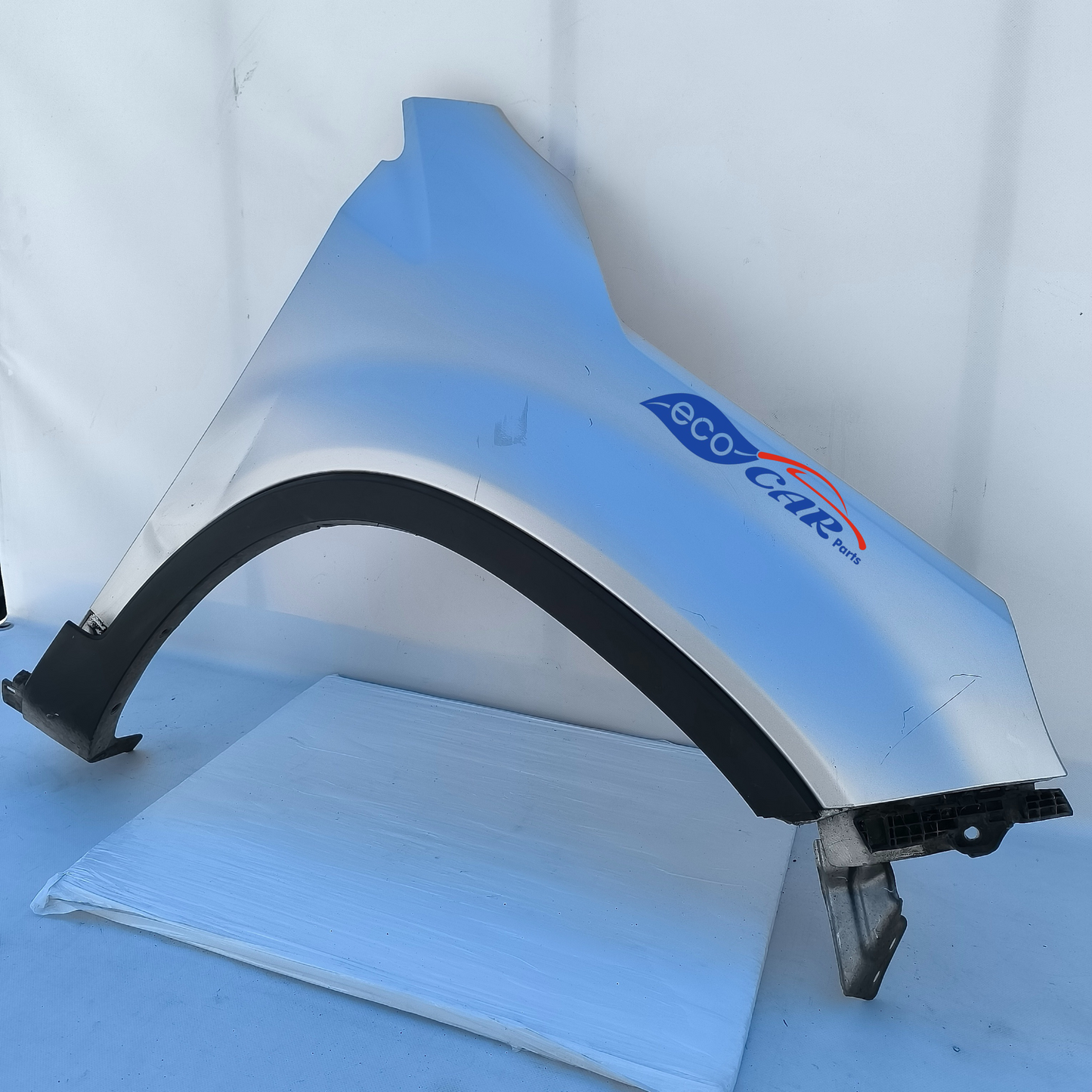 Parafango destro grigio argento Kia Sorento anno 2012  ecoAG6905