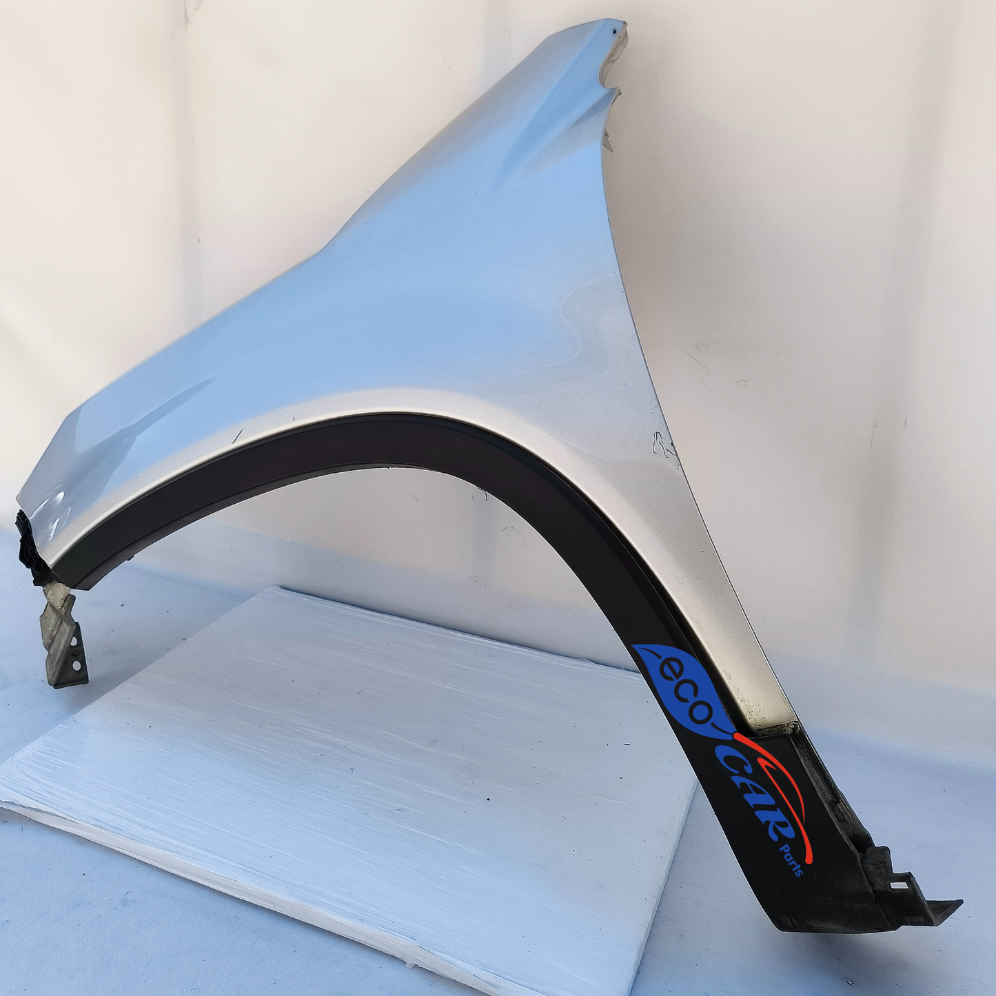 Left fender Kia Sorento silver grey year 2012 ecoAG6901