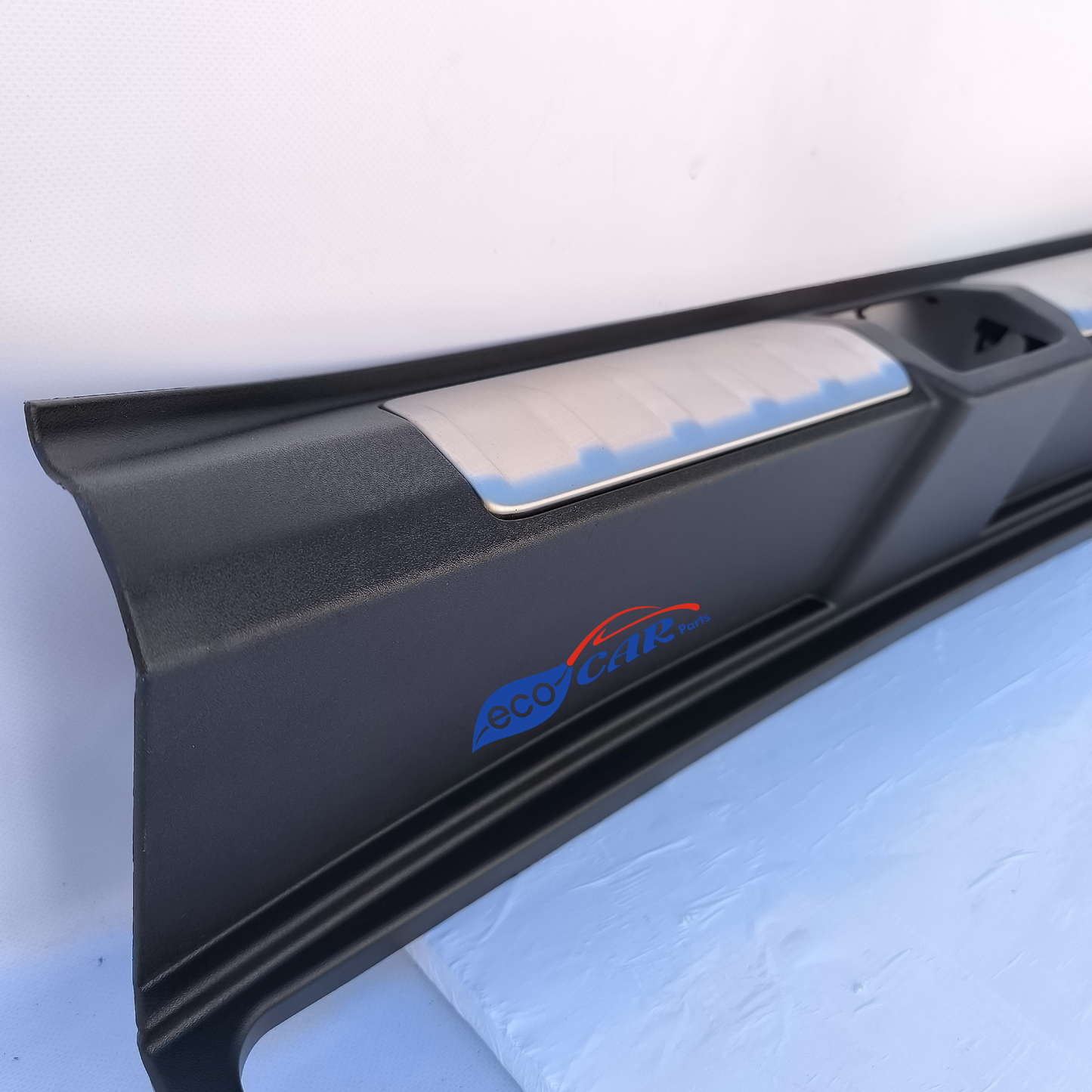 Rear door sill inside trunk Porsche Taycan year 2024 Cod.9j1867707j ecoAG6729