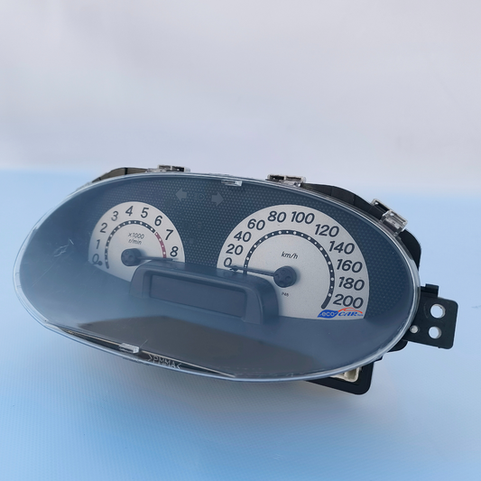 Toyota Yaris 1.5 VVTi 2004 Instrumententafel Code 83800-52330 ecoAG6378