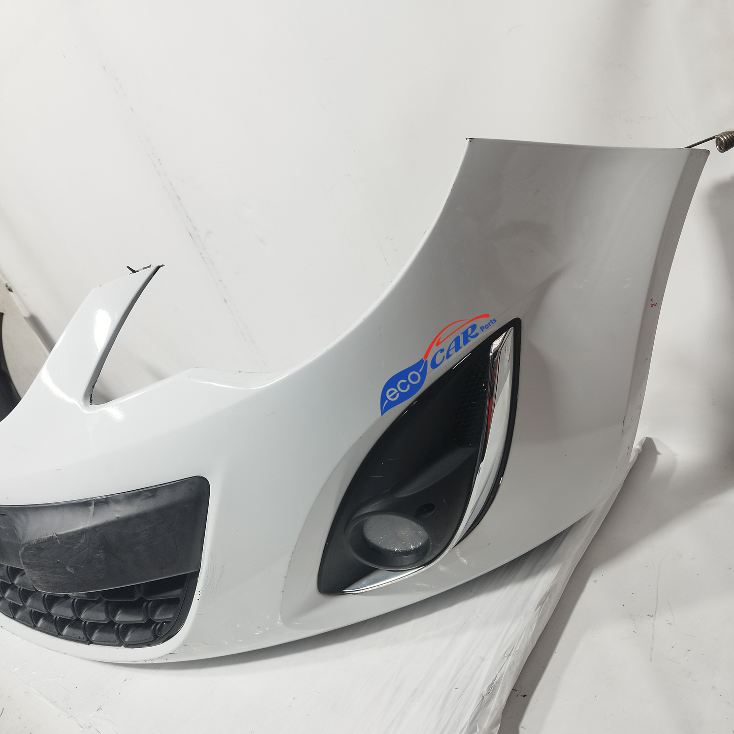 Paraurti anteriore bianco Opel Corsa D 2012 ecoAC13004