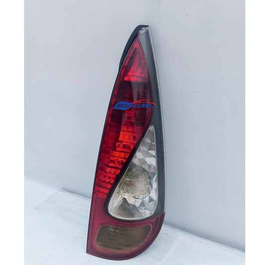 Toyota Yaris Verso 2004 ecoAG6178 rechte Rückleuchte