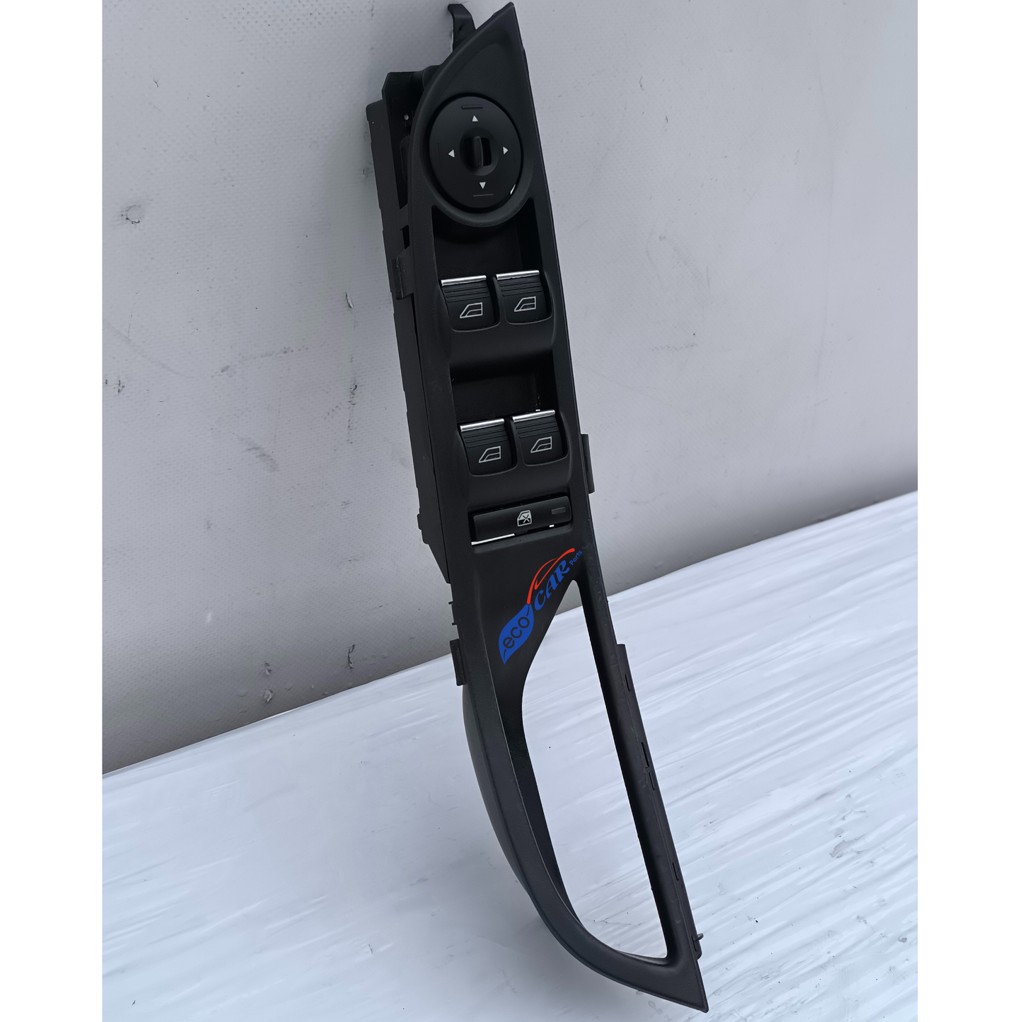 Pulsantiera anteriore sx Ford Focus anno 2015 cod. F1ET14A132AB 3 Pin ecoAG7456