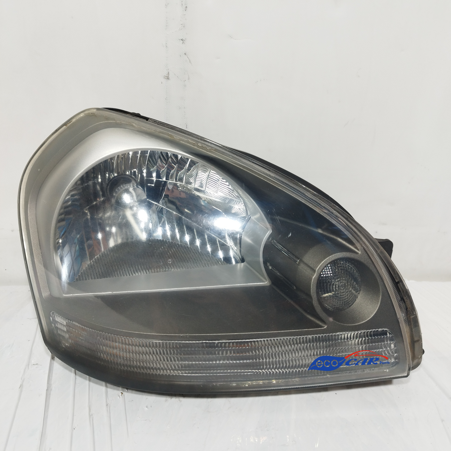 Rechte Frontleuchte Hyundai Tucson 2005 Teilenummer: 92102-2EXXX ecoAC13296