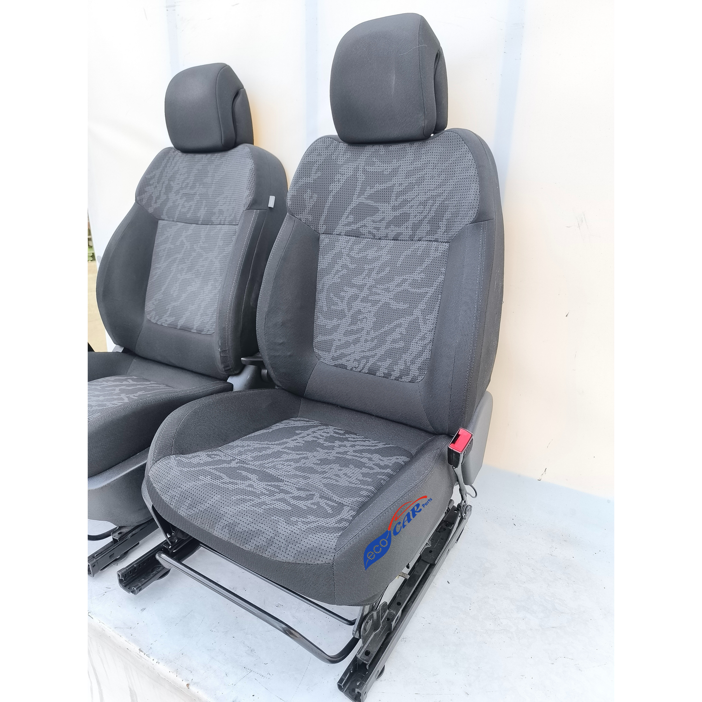 Sedili anteriori Peugeot 3008 anno 2013 ecoAG7471