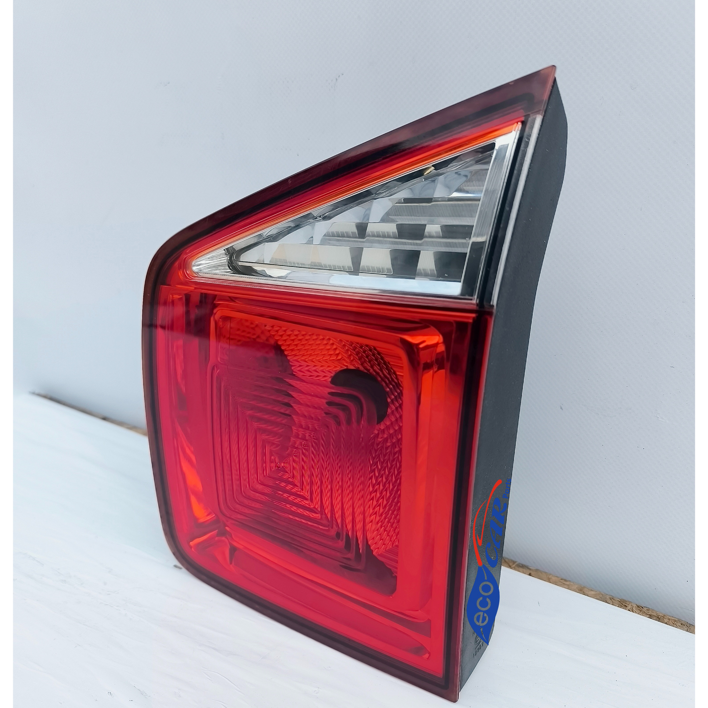Chevrolet Orlando 2015 ecoAG6548 inner rear light right