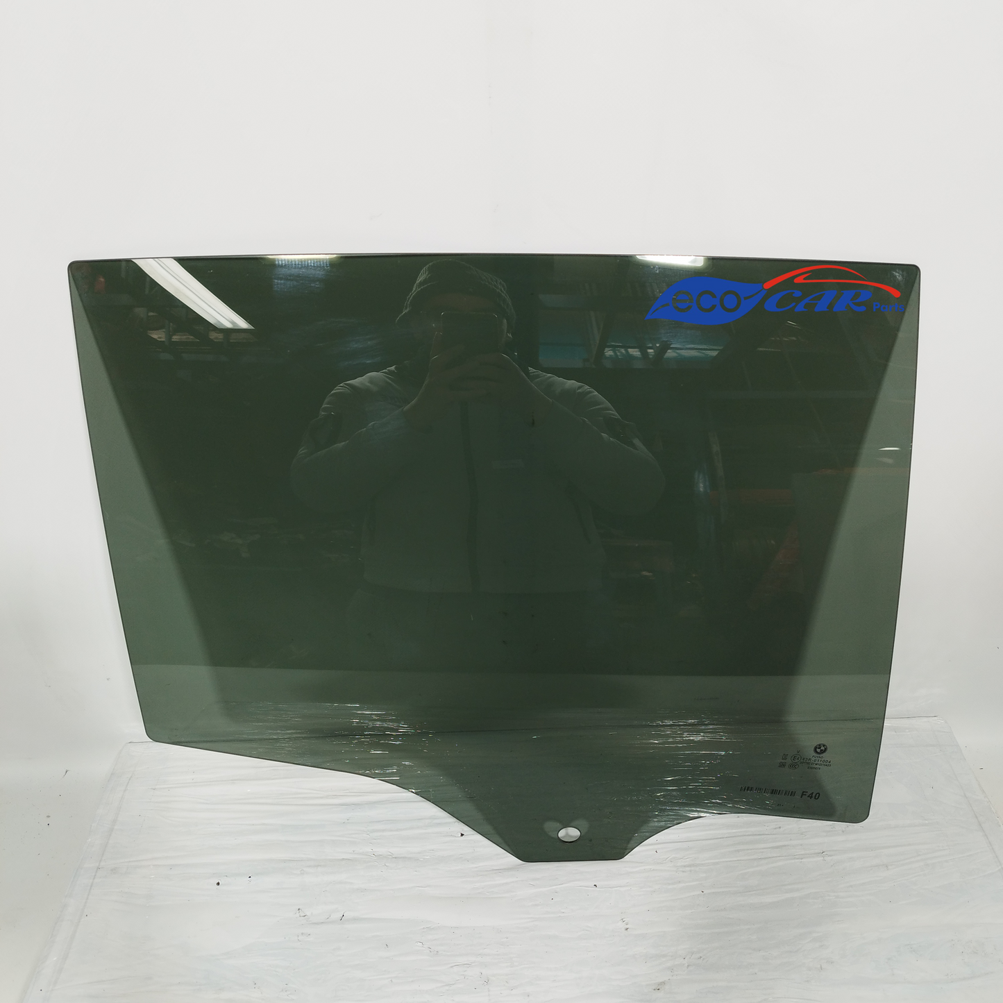 Rear right windshield wiper smoked BMW 1 Series F40 2021 ecoAC11671