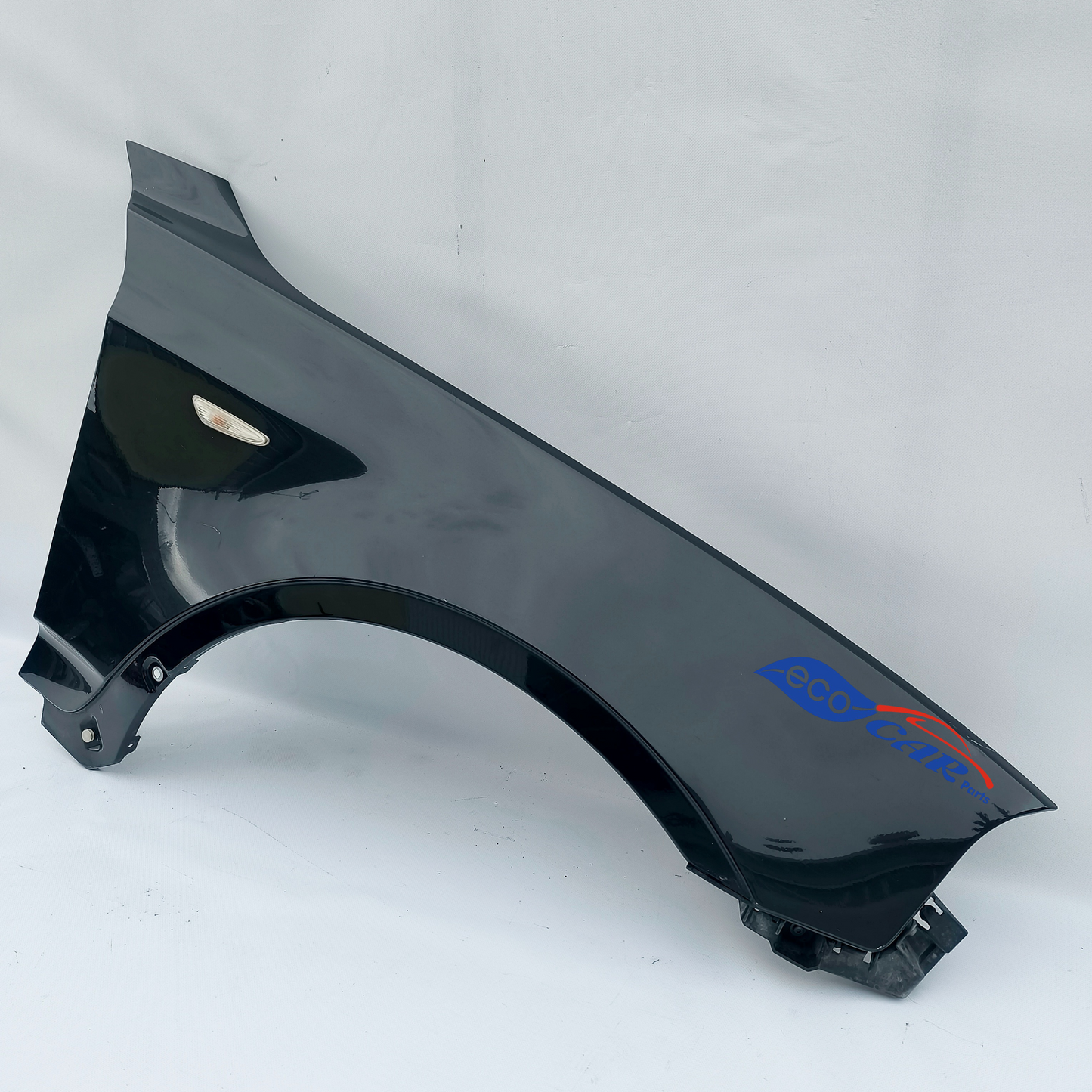 Parafango anteriore destro nero Bmw X3 anno 2005 ecoAG6587