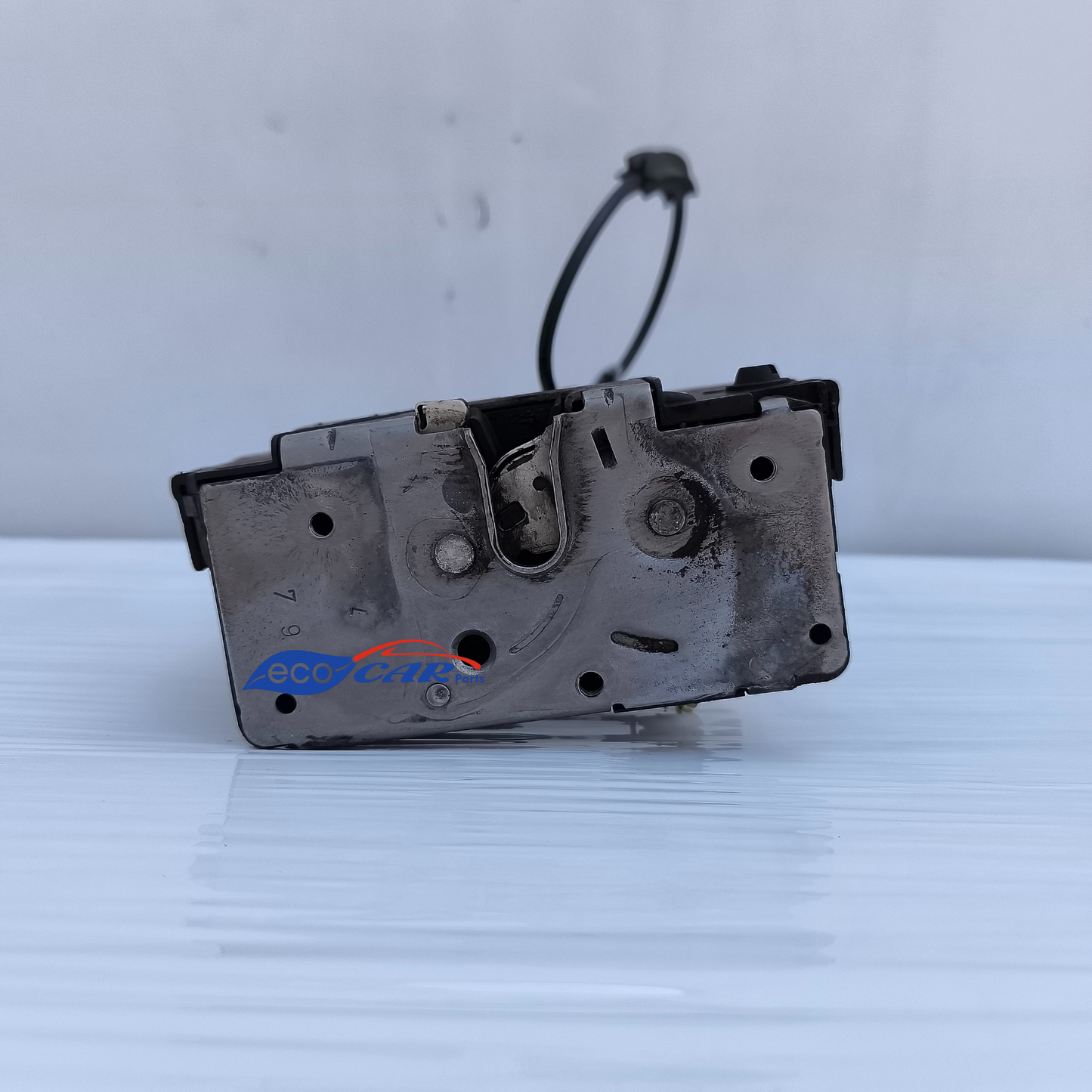 Serratura posteriore destra Opel Corsa D 6 PIN Cod.13258265 ecoAG7114