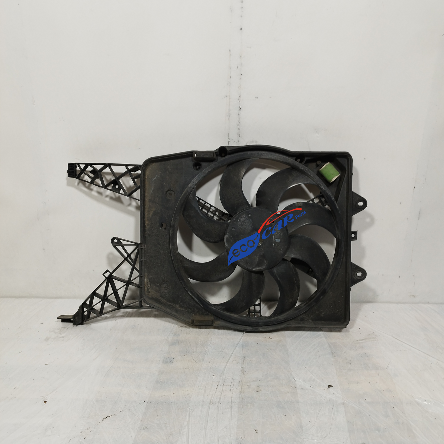 Ventola radiatore Opel Corsa D 1.3 mtj 2012 Cod: 55703930 ecoAC12842