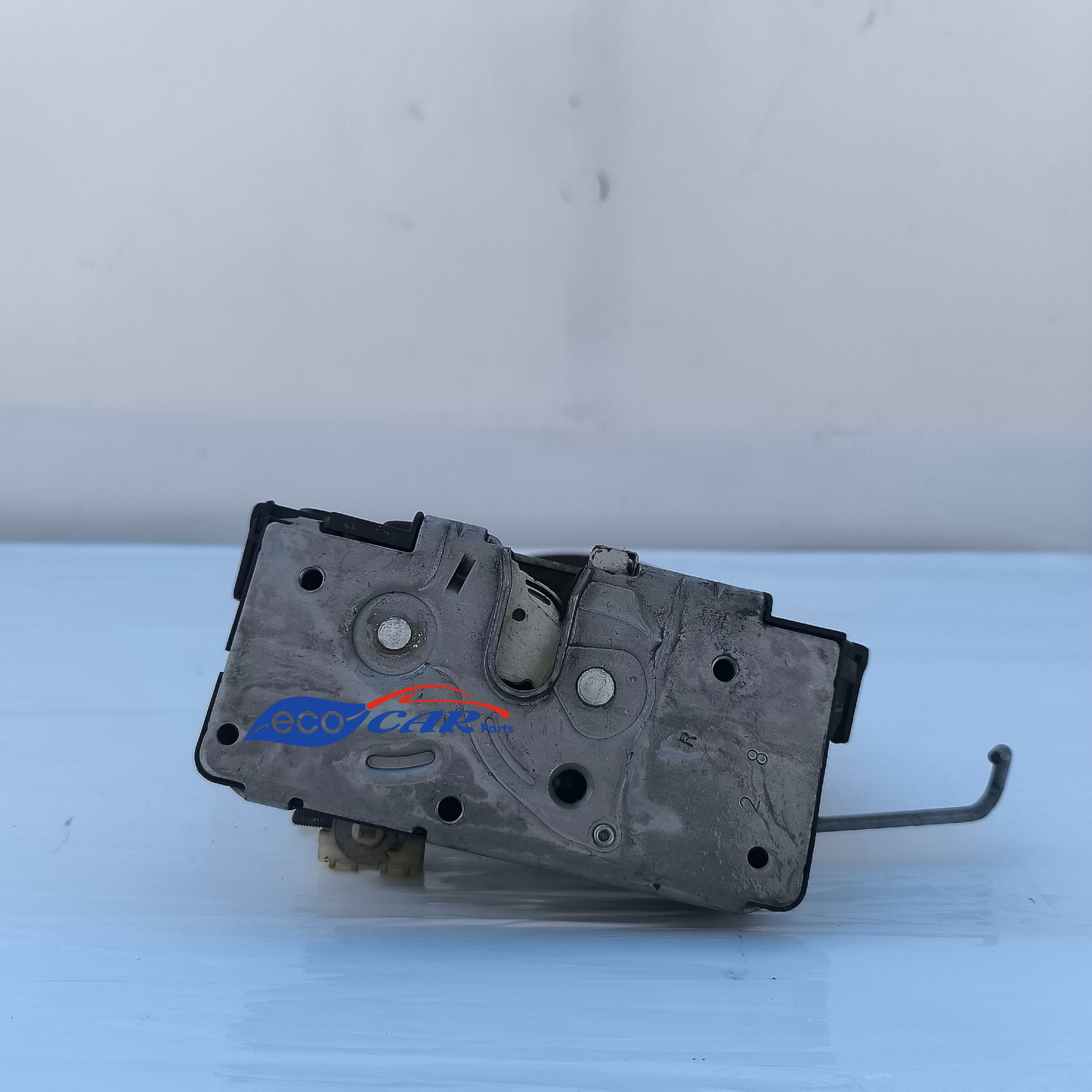 Serratura anteriore destra Opel Corsa E cod: 13431840 ecoAG6886