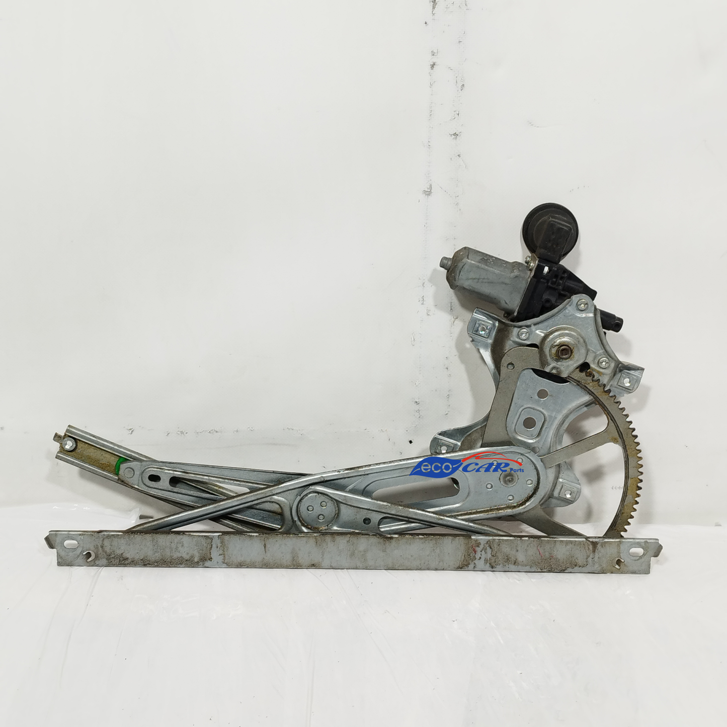 Toyota Yaris 2014 6-Pin Gepäckträger vorne rechts Code: 85710-0D100 ecoAC13377