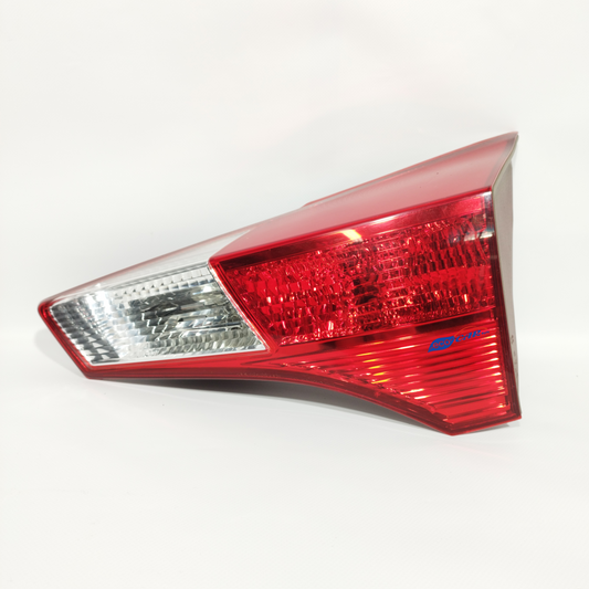 Toyota Rav 4 2015 ecoAC11276 rechte innere Rückleuchte