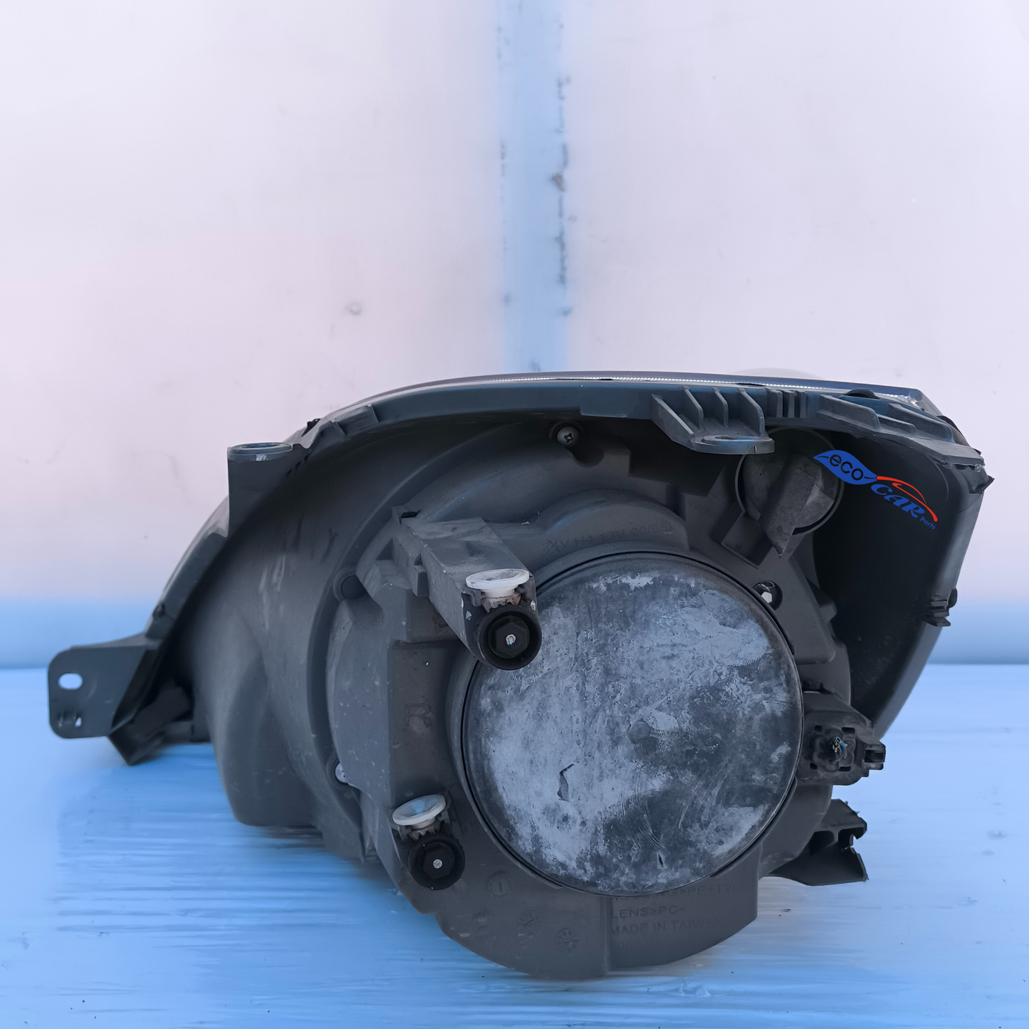 Ford Fiesta rechter Frontscheinwerfer, Baujahr 2007, kein Originalersatzteil, kleiner Riss, kein Wassereintritt, ecoAG7488