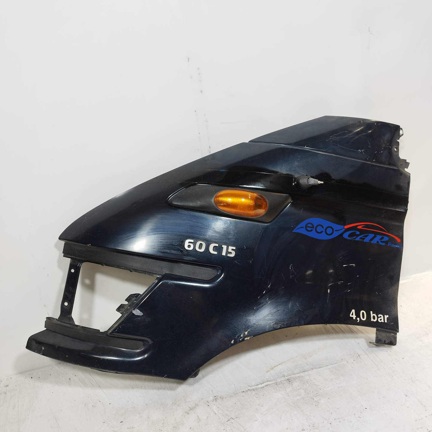 Midnight blue left mudguard Iveco Daily 60c15 2005 ecoAC647