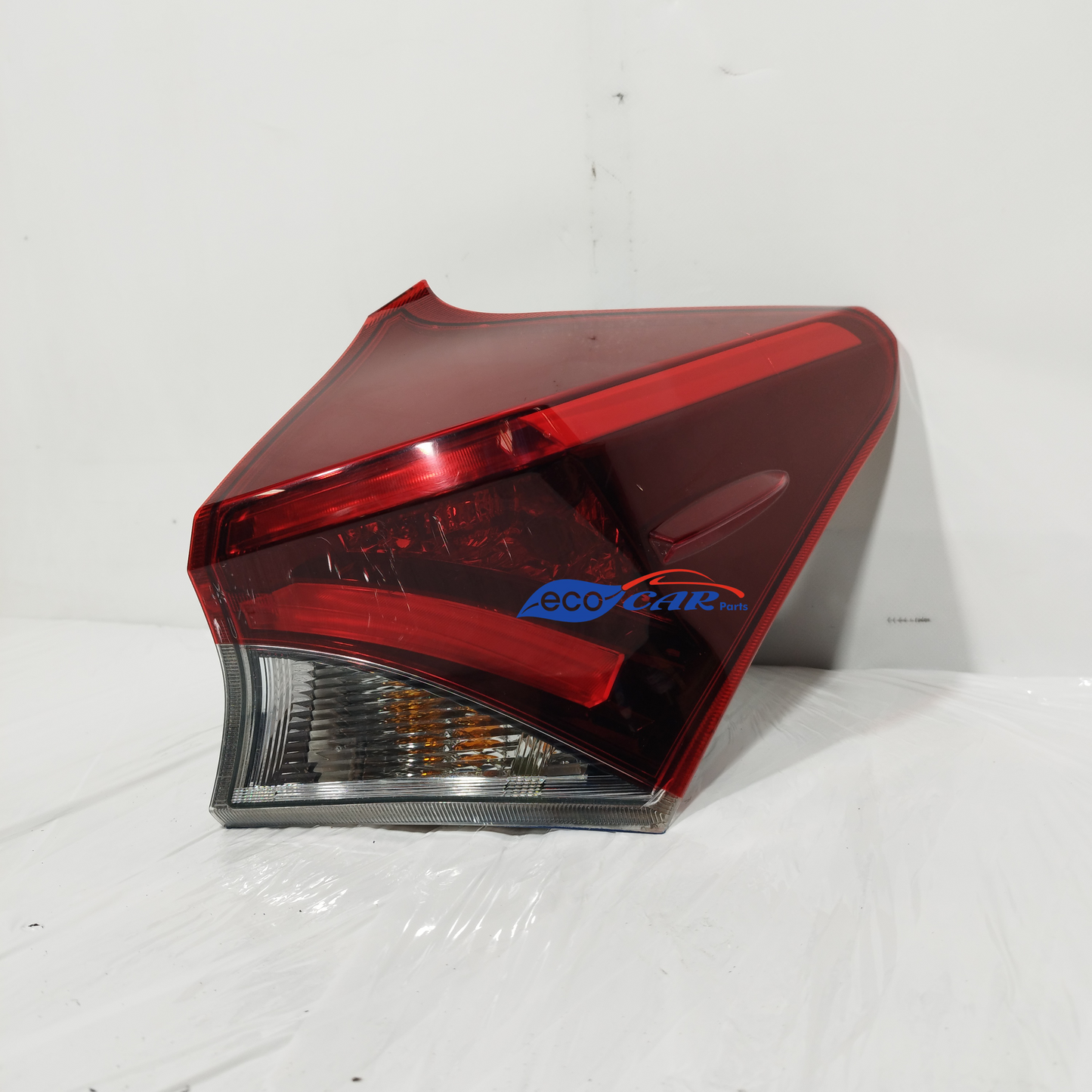 Toyota Auris 2018 ecoAC12094 rechte äußere Rückleuchte
