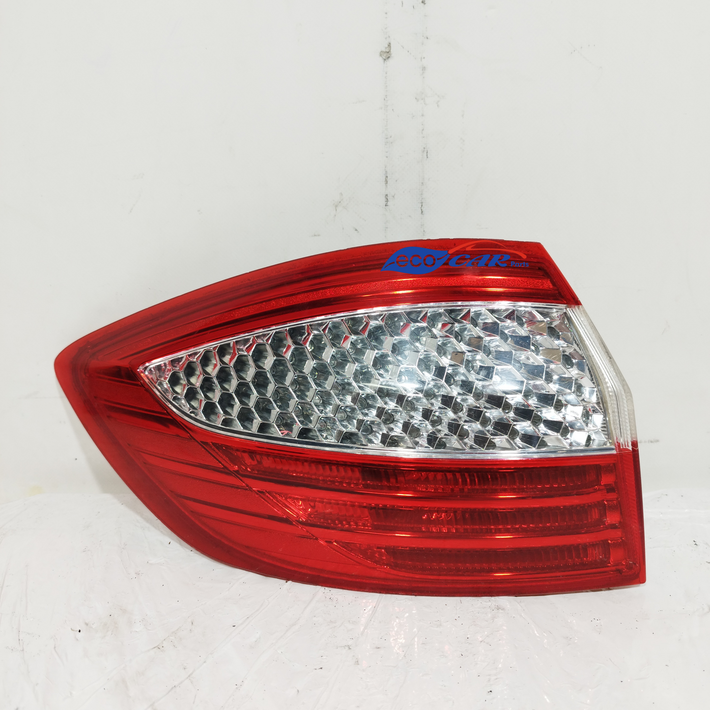 Ford Mondeo 2012 ecoAC13166 Linke Außenrückleuchte