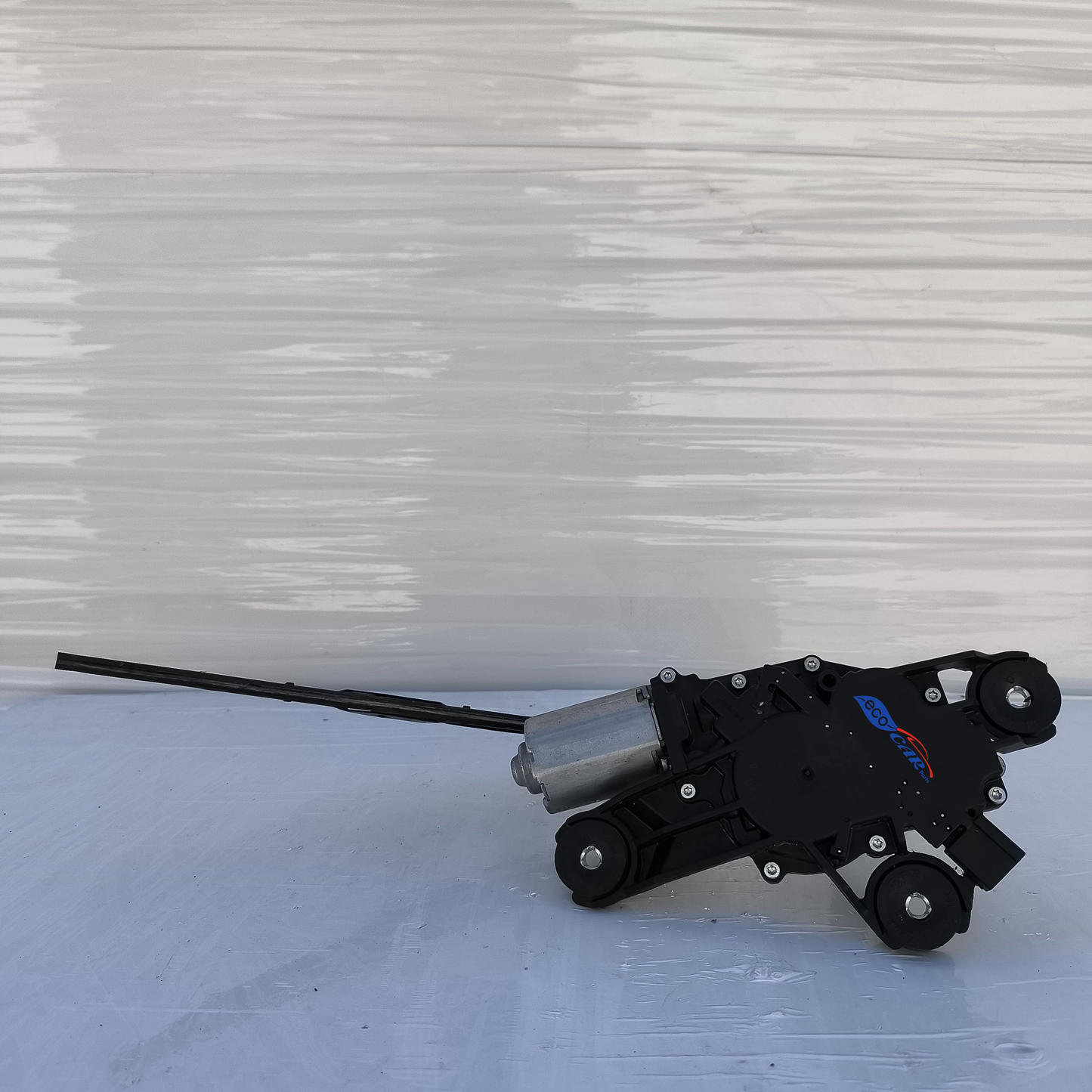 Motorino tergicristallo posteriore Ford Focus / Mondeo anno 2010 cod: 0390201875 ecoAG7711