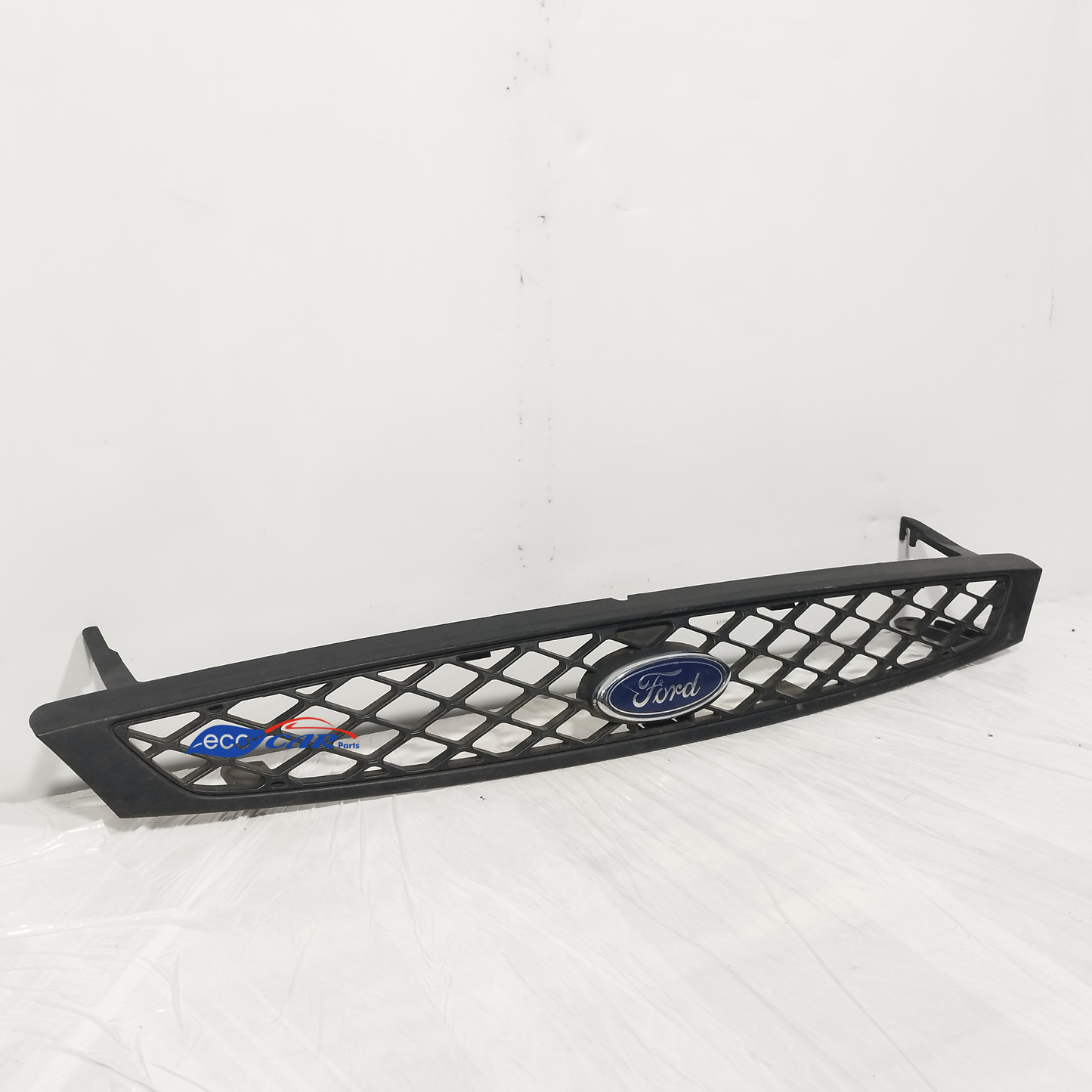 Ford Focus 2004 Zentralgrill Code: 2M518200AGW ecoAC12046