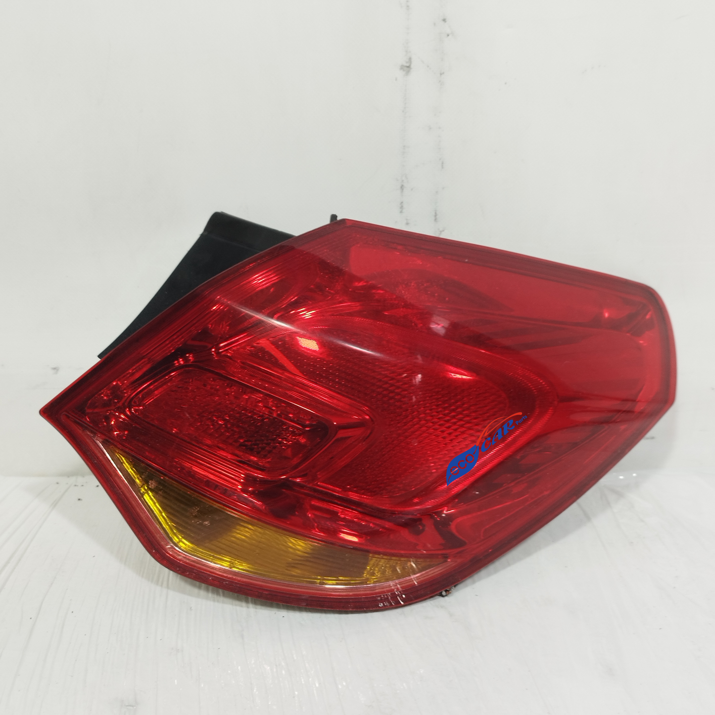 Opel Astra J 2010 ecoAC13475 rechte Rückleuchte
