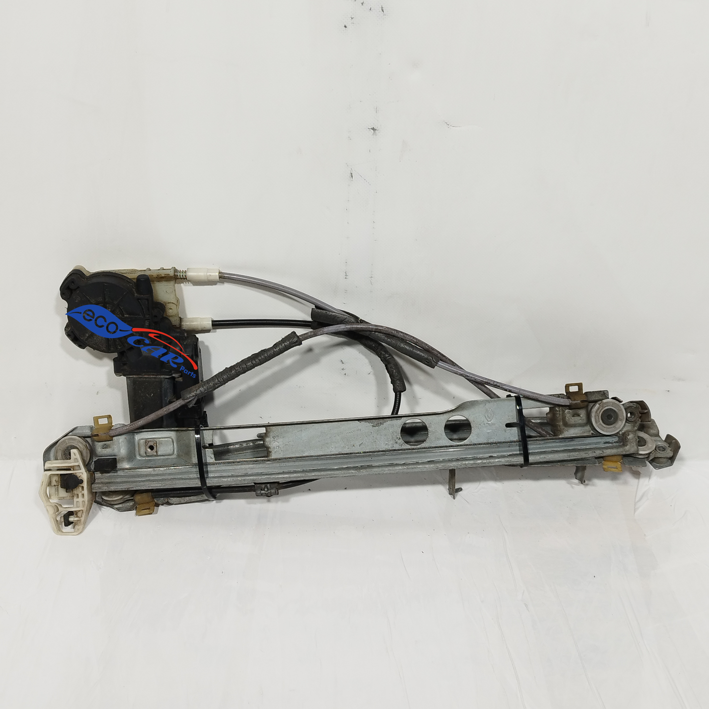 Gepäckträger vorne links Renault Megane 2005 Code: 128000471 ecoAC12230