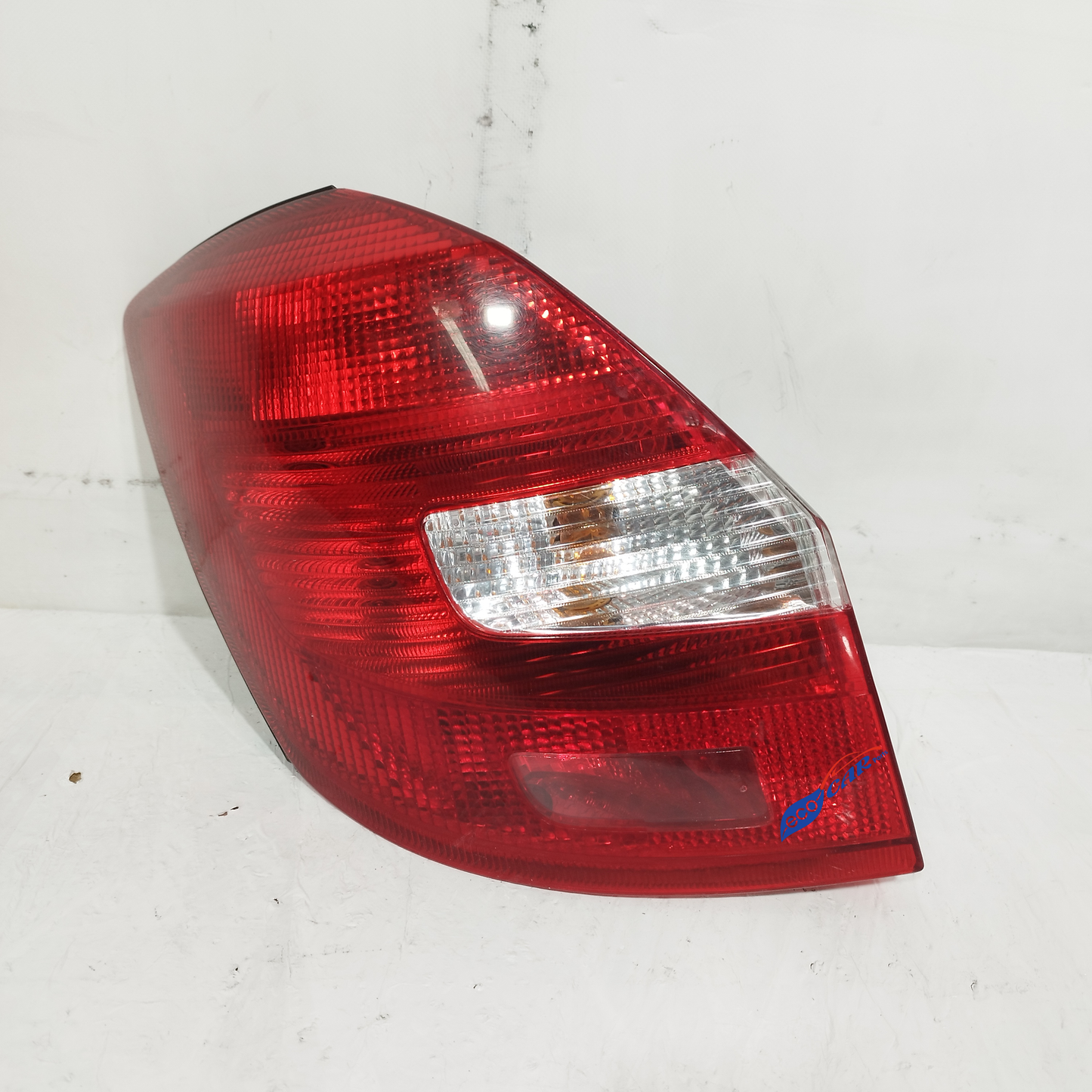 Linke Rückleuchte Skoda Fabia 2010 Code: 5J6945095 ecoAC13931