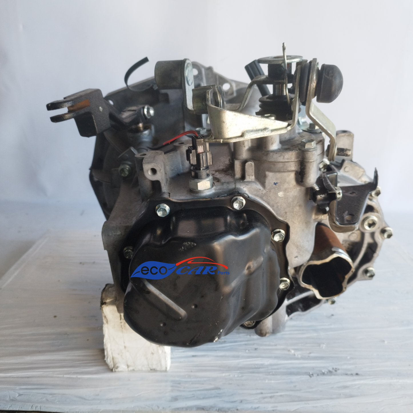 Suzuki Splash 1.0 B 2010 ecoAC11682 5 speed manual transmission