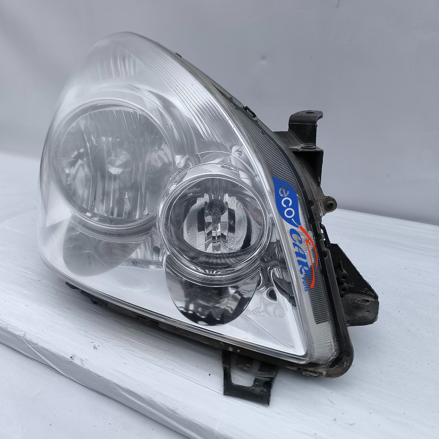 Front right headlight Toyota Corolla Verso year 2006 ecoAG6646