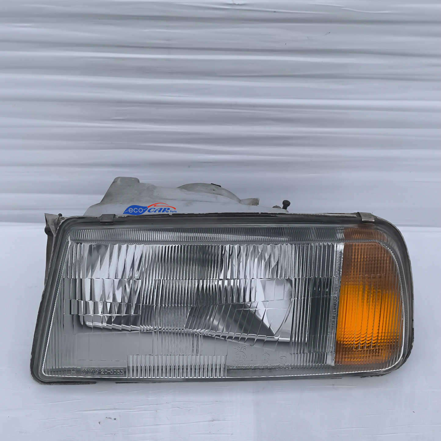 Fanale anteriore sx Suzuki Vitara anno 1992 marca TYC ecoAG7651