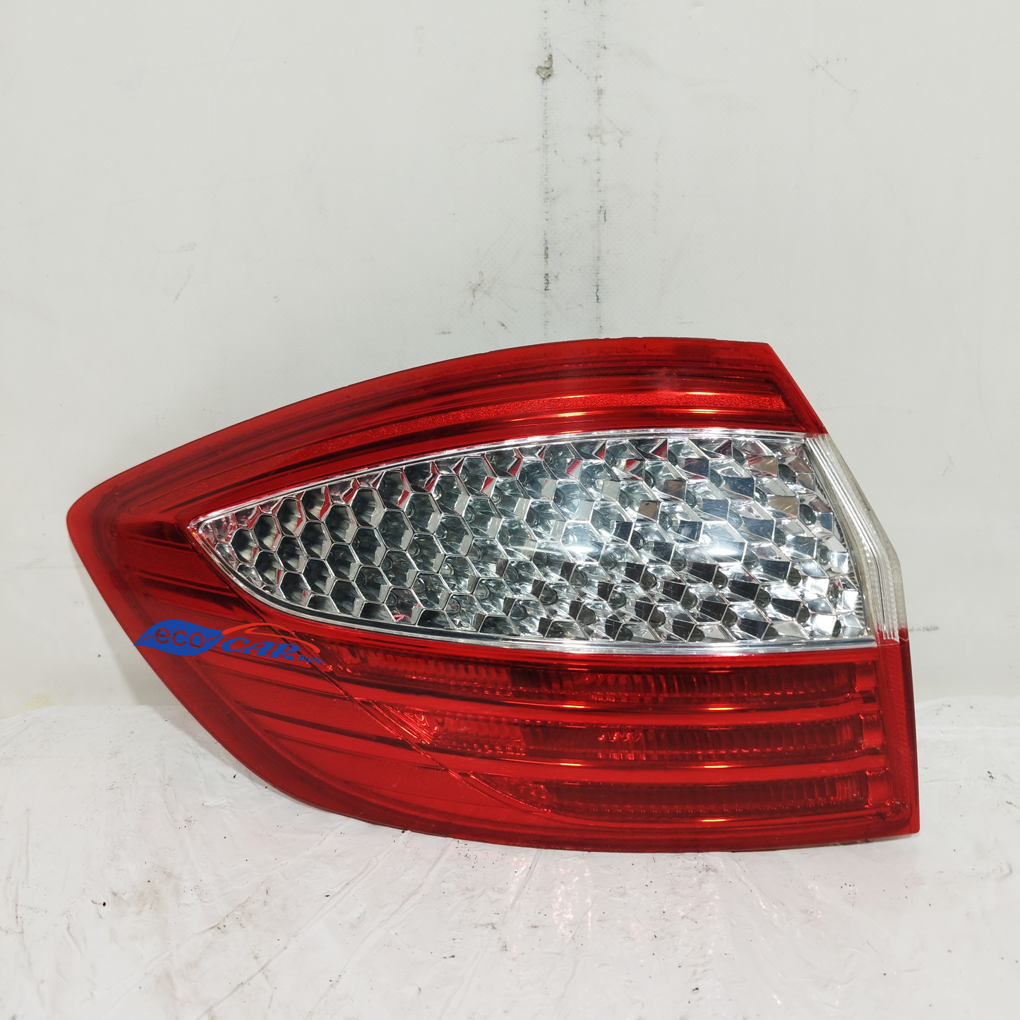 Ford Mondeo 2012 ecoAC13166 Linke Außenrückleuchte