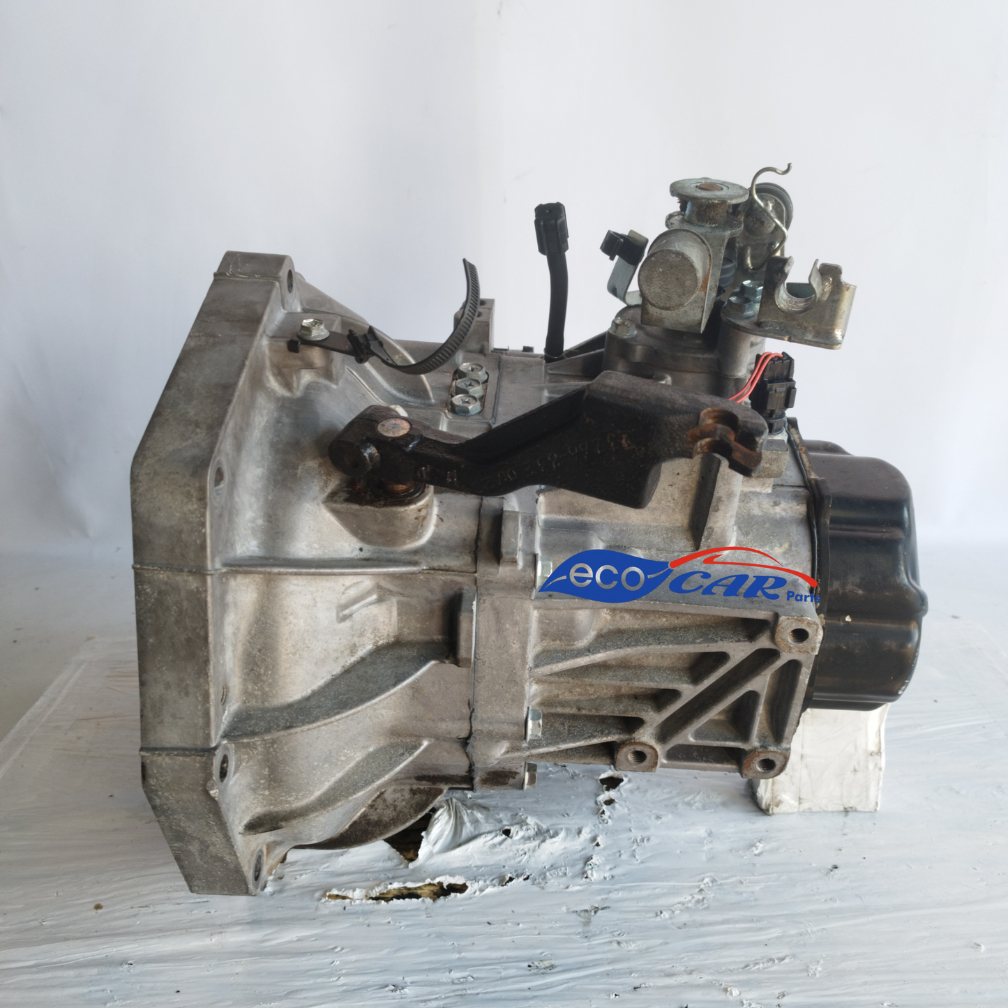 Suzuki Splash 1.0 B 2010 ecoAC11682 5 speed manual transmission