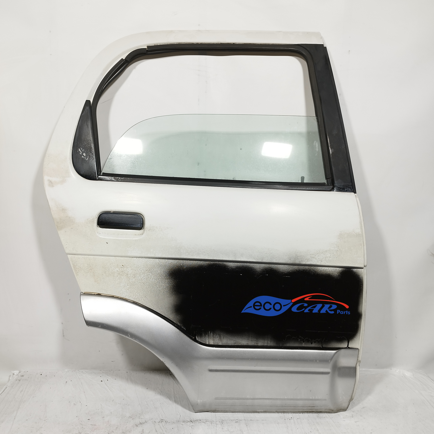 White right rear door Daihatsu Terios 2000 ecoAC1045