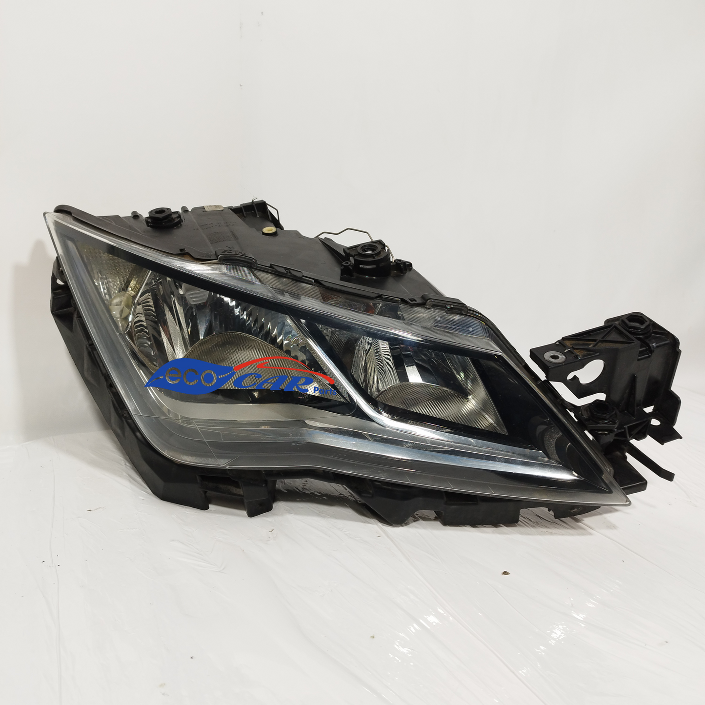 Fanale anteriore dx Seat Leon 2015 ecoAC11753