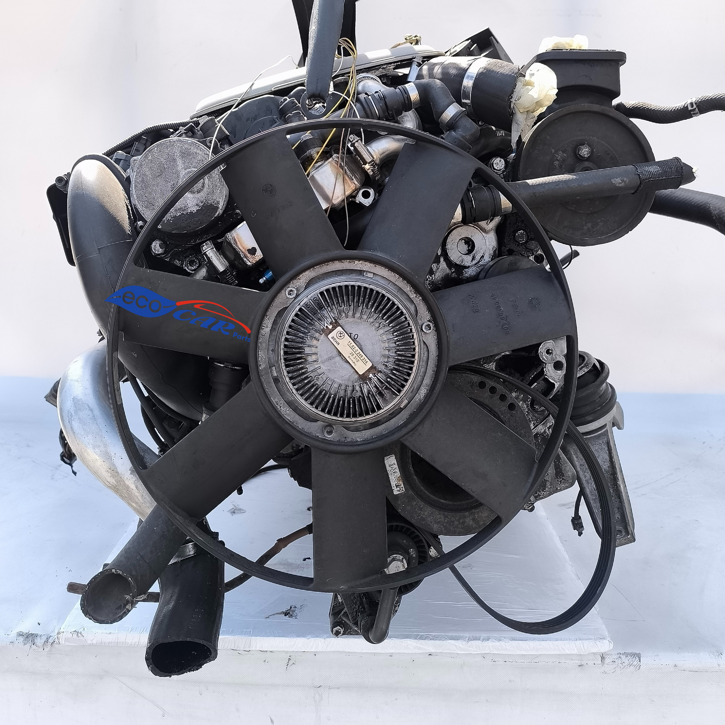 BMW 5 Series E39 3.0 D Engine Code 306D1 complete engine with wiring harness, control units and pedal (the pedal is cutaway) ecoAG7084