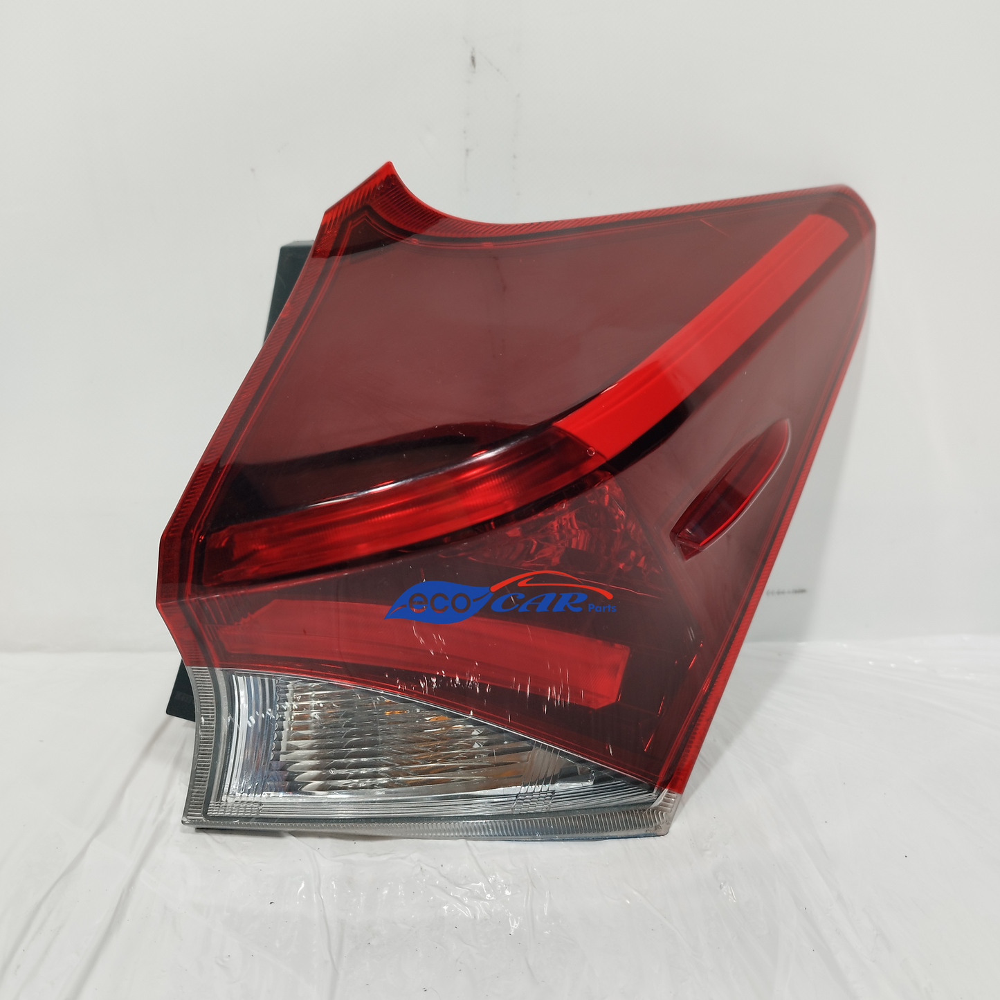 Toyota Auris 2018 ecoAC12094 rechte äußere Rückleuchte