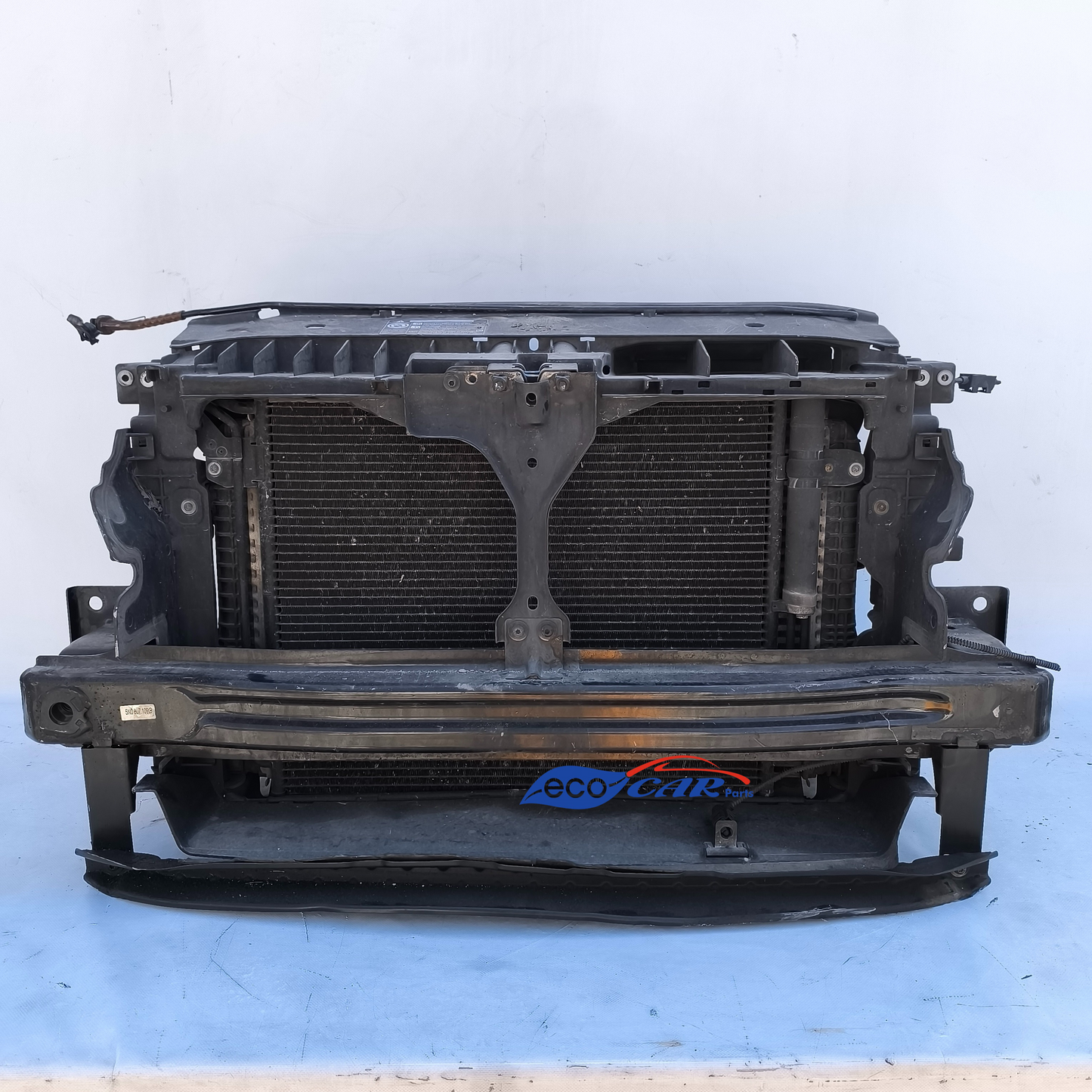 Silbergraue Frontblende komplett mit Kühlern Volkswagen Tiguan Baujahr 2009 ecoAG247